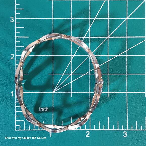 Wavy Hinge Clamper Bracelet Gold Tone Metal Open Work - Picture 8 of 8